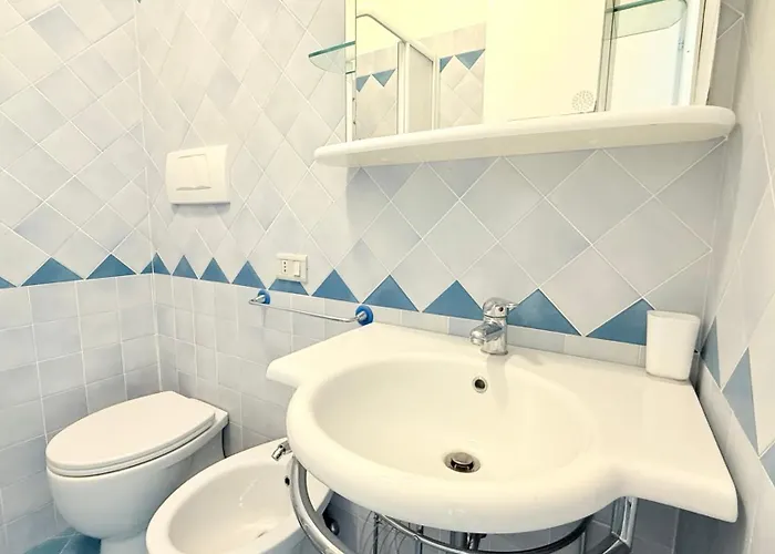 Se182 - Senigallia, Trilocale Fronte Mare Con Balcone E Posto Auto Appartement *